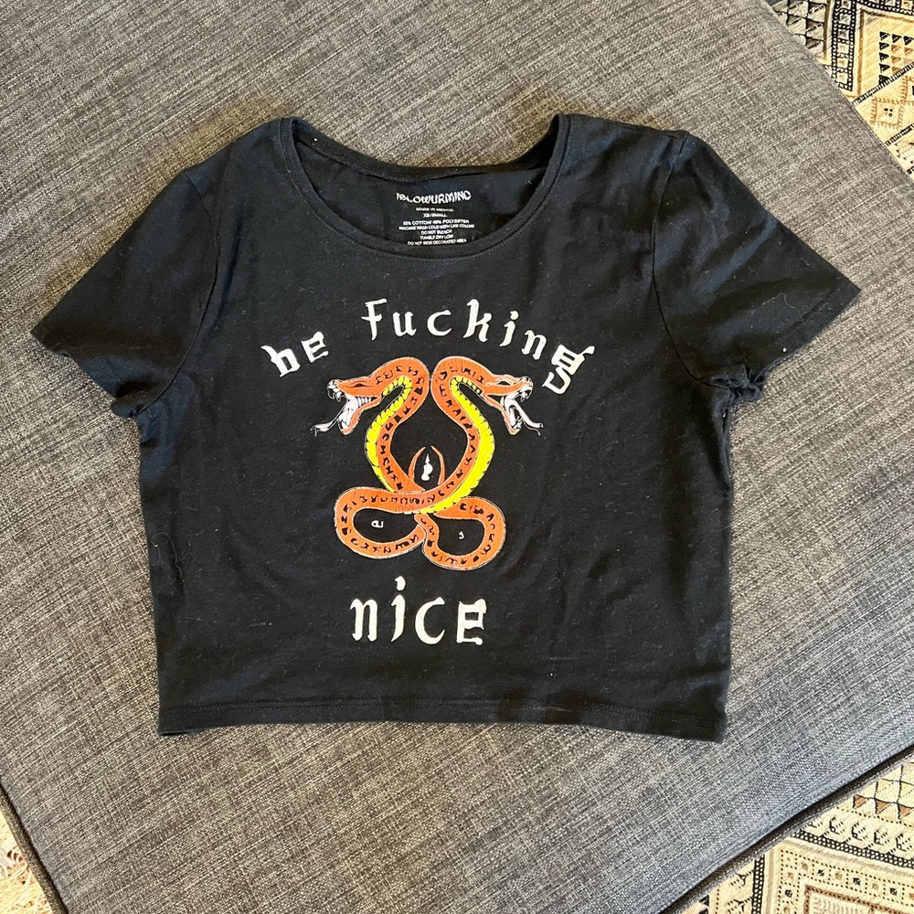 Graphic crop tee shirt size XS/S